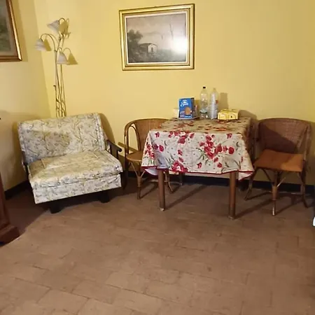 La Casina Del Sole Apartment *